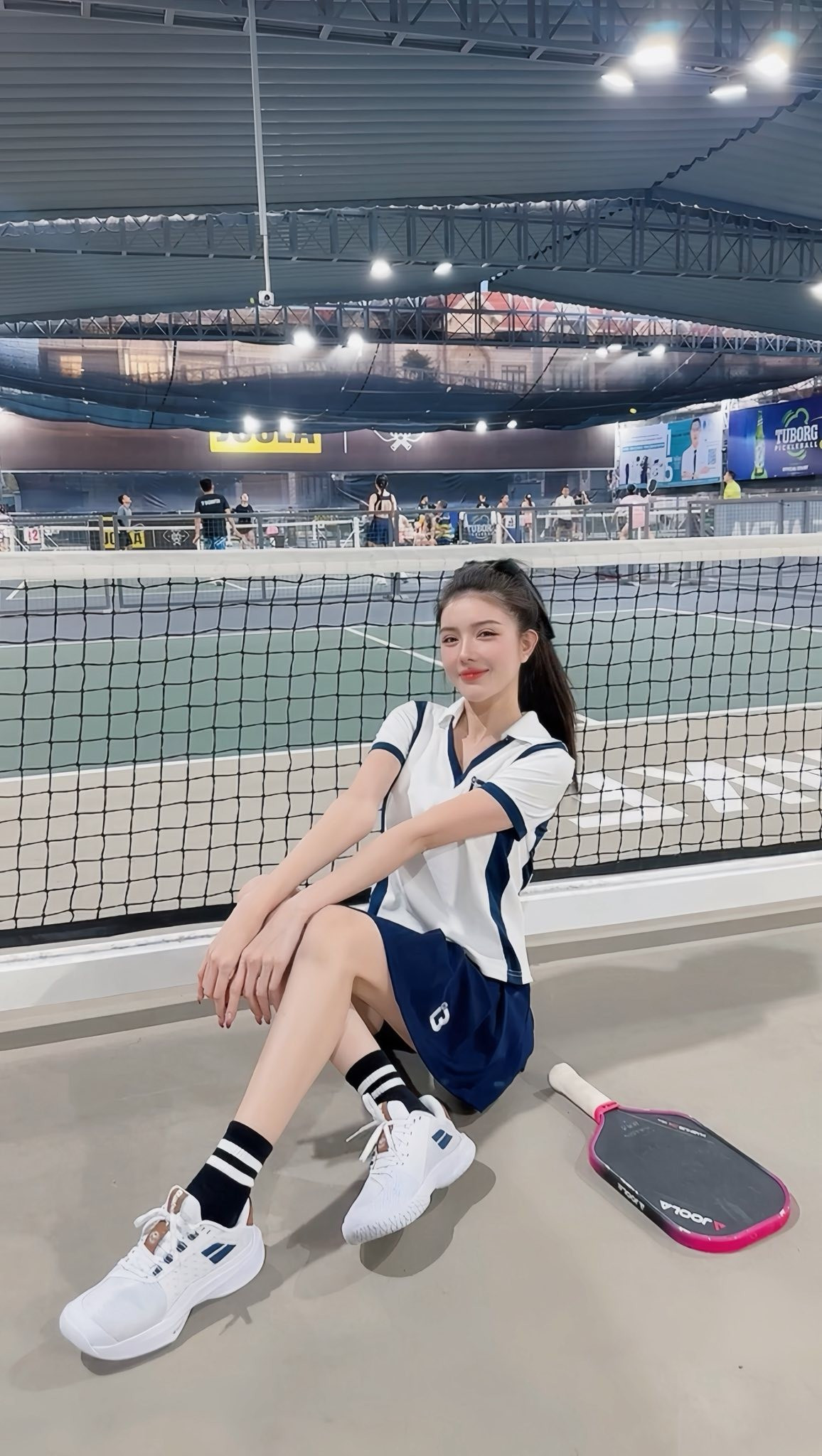 Việc Lilly Luta lựa chọn phong cách thanh lịch, kín đáo khi chơi pickleball đã nhận được nhiều lời khen ngợi từ cộng đồng mạng.