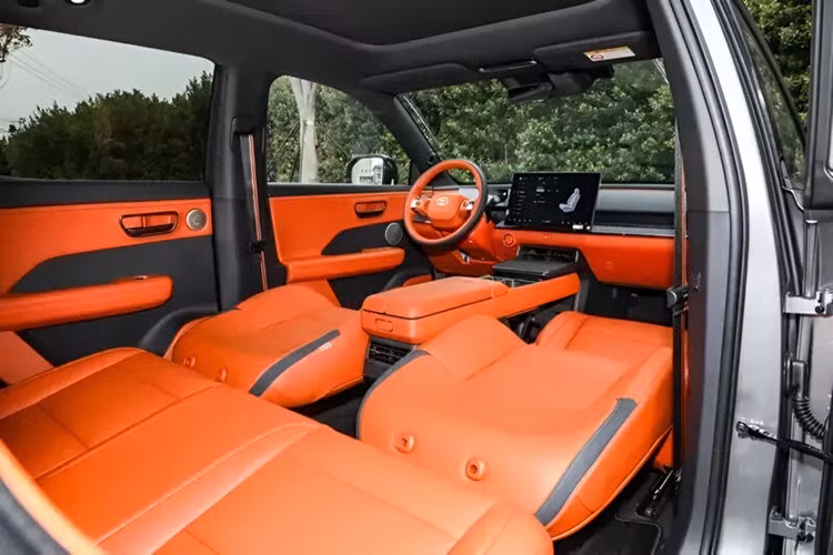 Toyota bZ3X là một phần trong chiến lược phát triển xe điện của Toyota tại thị trường Trung Quốc, với sự hợp tác của các đối tác nội địa. Mẫu SUV này được trang bị ba tùy chọn pin: 50,03 kWh, 58,37 kWh và 67,92 kWh, cho phạm vi hoạt động tương ứng 430 km, 520 km và 610 km (theo điều kiện tại Trung Quốc).