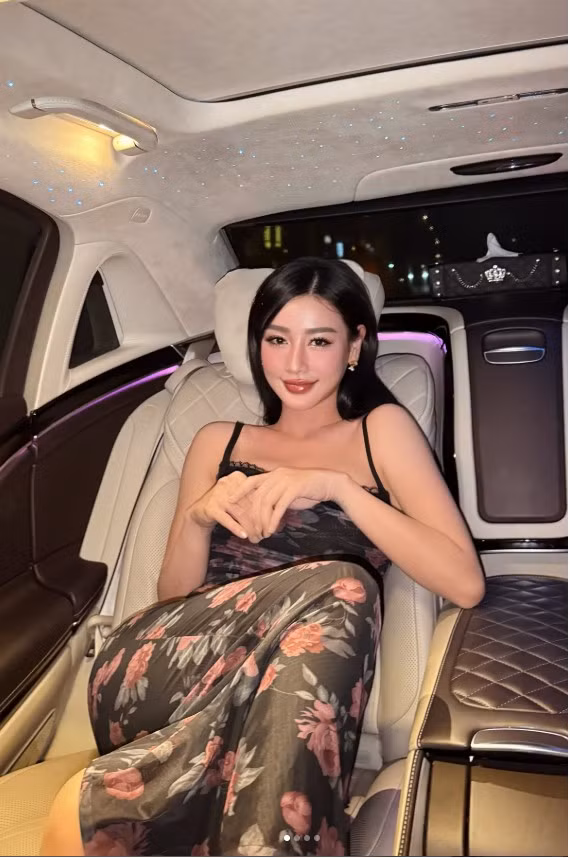 Ở tuổi 35, Helen Thanh Thảo không chạy theo xu hướng, mà tự tin định hình phong cách: quyến rũ vừa đủ, sang trọng vừa vặn và luôn giữ được nét trong trẻo rất riêng.