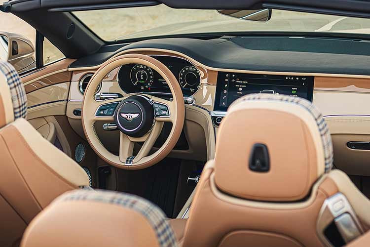 View - Ngắm Bentley GTC siêu sang độc nhất vô nhị mới nhất của Mulliner | Báo Tri thức và Cuộc sống - TIN TỨC PHỔ BIẾN KIẾN THỨC 24H