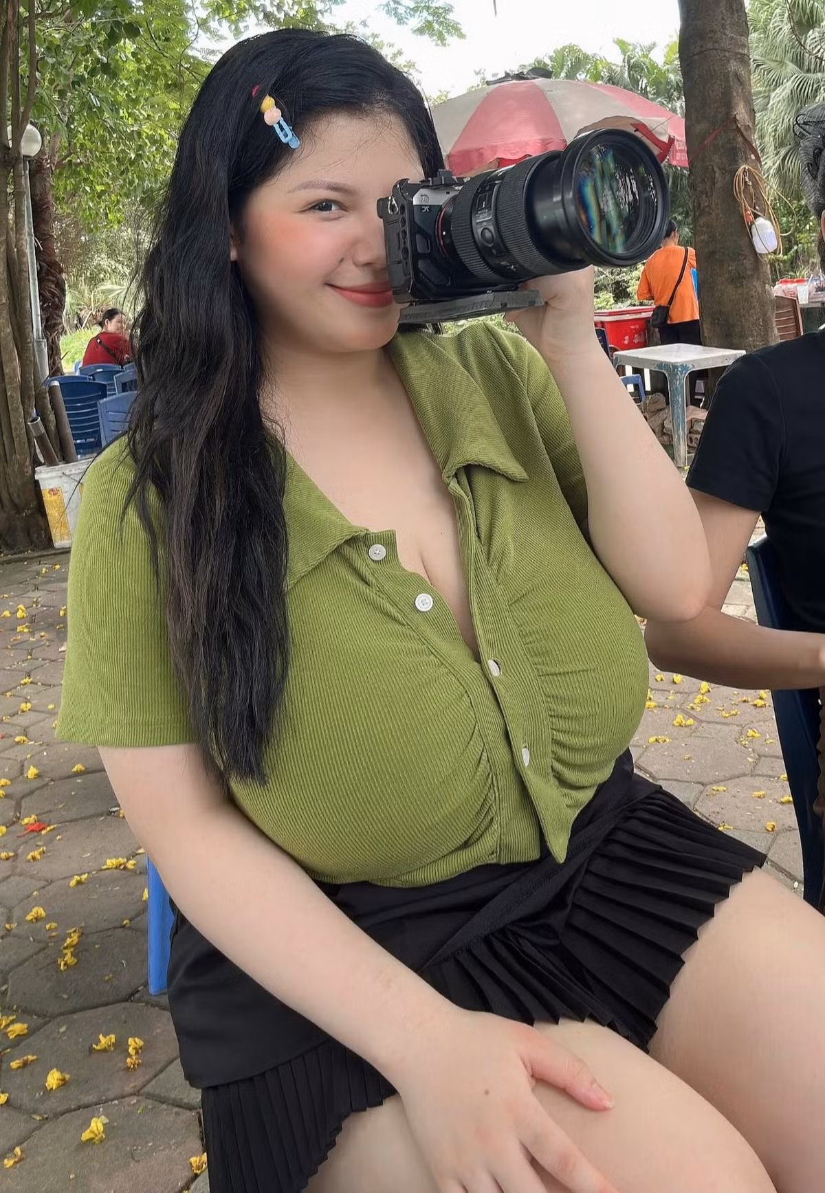 Vụ việc của Thu Trang một lần nữa gióng lên hồi chuông cảnh báo về vấn nạn xâm phạm quyền riêng tư và lạm dụng hình ảnh trên không gian mạng.