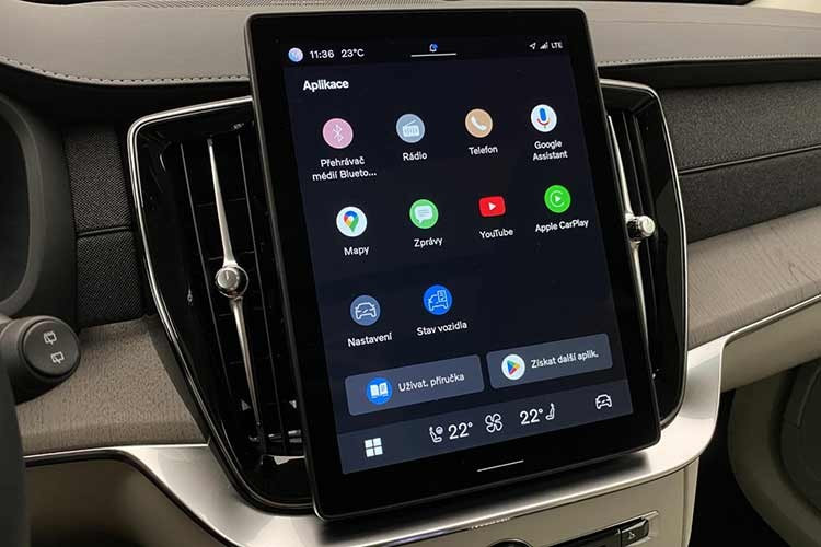 Đặc biệt, "trái tim" của hệ thống giải trí của Volvo XC90 Ultra B5 là dòng chip Snapdragon Cockpit thế hệ mới nhất từ Qualcomm, giúp tốc độ xử lý các tác vụ nhanh gấp 2 lần và hiệu suất đồ họa mượt mà gấp 10 lần so với phiên bản cũ.
