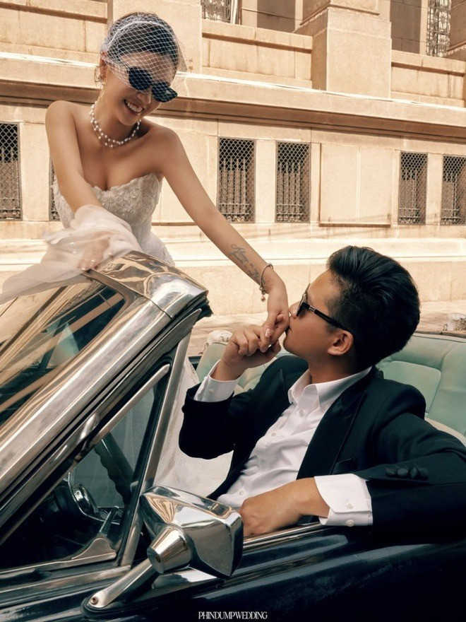 Lâm Á Hân và Christopher Huỳnh gặp nhau năm 2021. Đến tháng 10/2023, cô chia sẻ đã sinh con trai - kết quả tình yêu của cả hai.