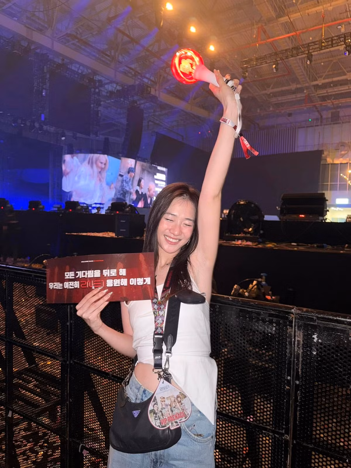 Thời gian gần đây, nhan sắc của Trâm Anh còn được nhận xét ngày càng thăng hạng, đằm thắm, quyến rũ hơn.