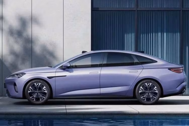 Sự kiện ra mắt mẫu xe sedan điện Seal 07 EV 2026 diễn ra sau khi BYD ghi nhận kết quả giao xe tháng 2/2026 đạt 152.430 chiếc xe năng lượng mới (NEV), tăng 16% so với cùng kỳ năm ngoái.