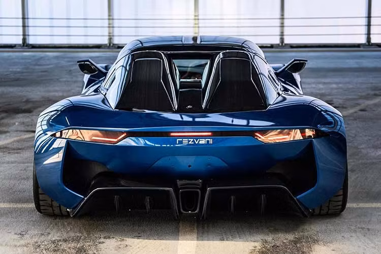 Rezvani đã ra mắt Alpha vào cuối năm 2016, gây ấn tượng mạnh tại triển lãm ô tô Los Angeles, và cung cấp hai phiên bản: Roadster và Alpha. Tuy nhiên, cả hai đều không được sản xuất hàng loạt. Chiếc xe này, chính là một trong ba nguyên mẫu Alpha tham gia vào quá trình phát triển phiên bản sản xuất.