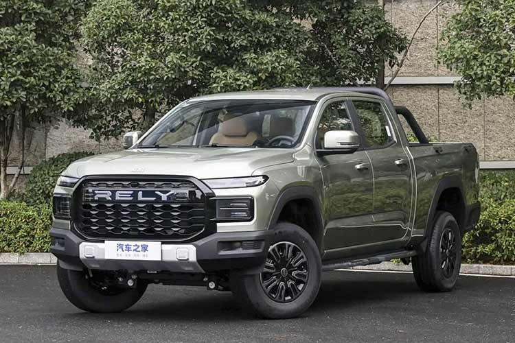 Himla được giới thiệu tại Auto Shanghai 2025 như thương hiệu xe bán tải mới của Tập đoàn Chery, hướng tới các thị trường toàn cầu. Đây là thương hiệu tiếp theo tiến vào phân khúc xe bán tải thuần điện tại Trung Quốc, sau Radar của tập đoàn Geely. Tại Trung Quốc, thương hiệu này lại mang tên Rely với 5 mẫu xe trong đội hình sản phẩm đã được trưng bày tại hội nghị kinh doanh của Chery diễn ra vào ngày 16/1/2026 vừa qua.