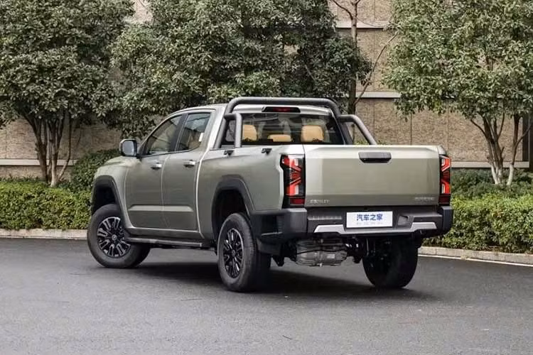 Dải sản phẩm của Rely bao gồm nhiều hệ truyền động khác nhau, từ động cơ đốt trong thuần túy, thuần điện đến hybrid. Trong đó có R08 - mẫu xe từng được giới thiệu tại Triển lãm Ô tô Thượng Hải năm ngoái. R08 cũng có bản thuần điện (R08 EV) và bản thiên về off-road hơn (R08 Pro). Các mẫu khác được công bố tại sự kiện diễn ra vào ngày 16/1 gồm P2X và P3X.