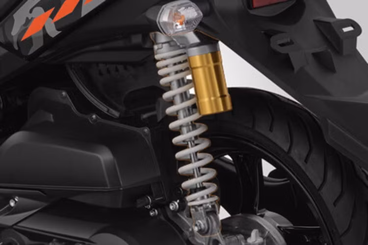 Yamaha vẫn giữ nguyên động cơ trên X-Rider 125 với loại 125cc, xi-lanh đơn, làm mát bằng không khí, cho công suất 7,0 kW tại 8.000 vòng/phút và mô-men xoắn cực đại 9,6 Nm tại 5.500 vòng/phút.