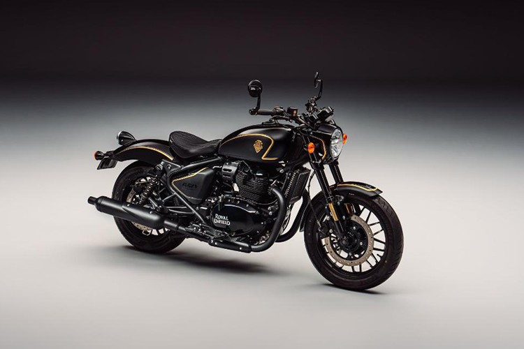 Phiên bản đặc biệt này không chạy theo thay đổi hiệu suất, mà tập trung hoàn toàn vào vật liệu, mức độ hoàn thiện và tính độc quyền – yếu tố khiến câu chuyện trở nên mạch lạc hơn.