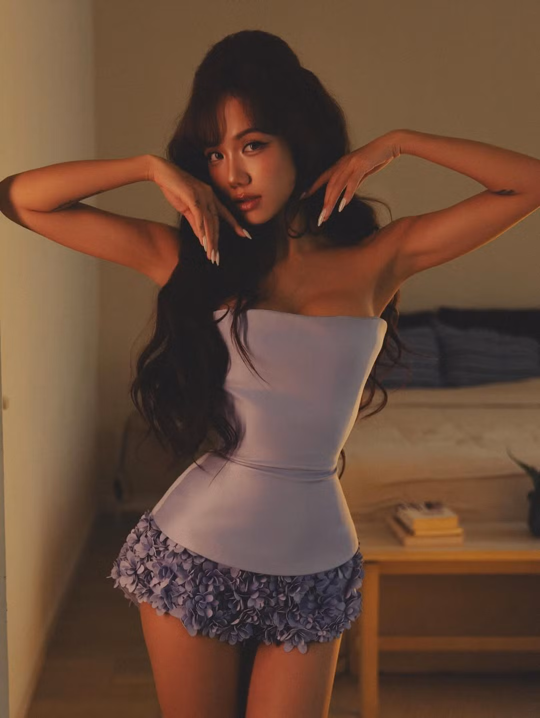 Sự thay đổi này không chỉ là một bước tiến về phong cách cá nhân mà còn cho thấy sự dũng cảm thoát khỏi vùng an toàn của Phương Ly.