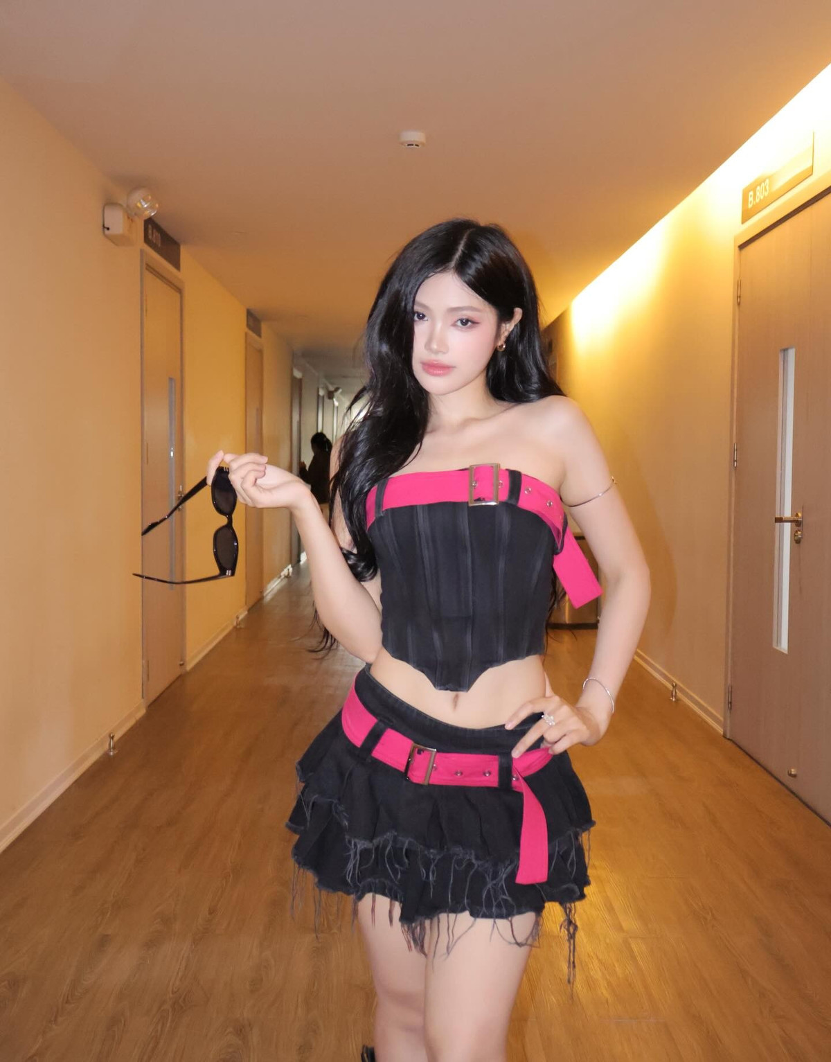 View - Khởi động năm mới, nữ TikToker có màn vũ đạo cực quyến rũ | Báo Tri thức và Cuộc sống - TIN TỨC PHỔ BIẾN KIẾN THỨC 24H