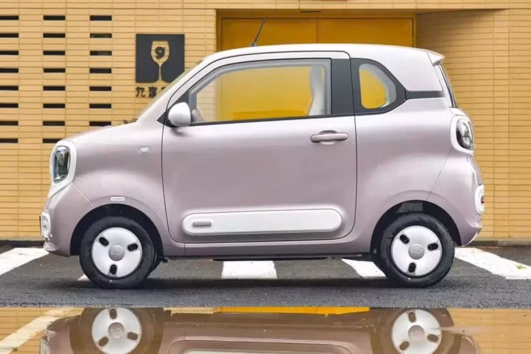 Phiên bản 2026 của Bestune Pony đã được giới thiệu tại sự kiện Lễ hội Fan Cooling do FAW Bestune tổ chức tại thành phố Trường Xuân, tỉnh Cát Lâm, Trung Quốc vào ngày 27/7/2025 vừa qua. Mẫu xe này có giá dao động từ 34.900 - 45.900 Nhân dân tệ (tương đương 122 - 160 triệu đồng), rẻ hơn một nửa so với Bestune Pony ở Việt Nam.