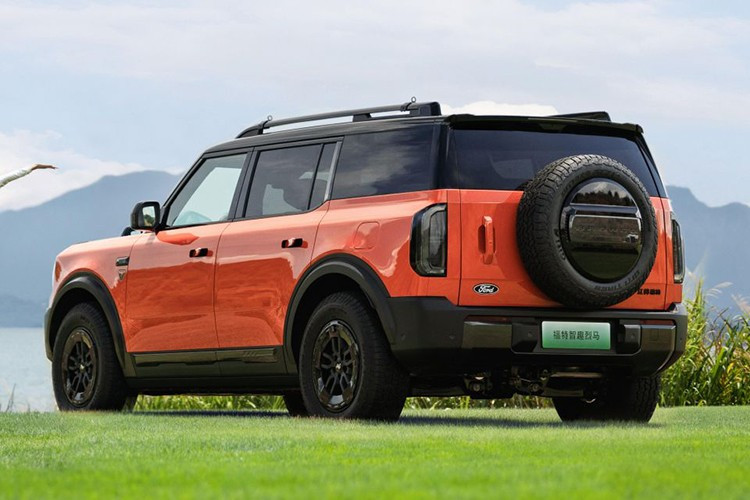 Ở phiên bản EREV, xe kết hợp động cơ xăng 4 xi-lanh, tăng áp, dung tích 1.5L với 2 mô-tơ điện và pin 43,7 kWh. Tổng công suất của xe đạt 416 mã lực và mô-men xoắn cực đại là 600 Nm. Đồng thời, xe có thể chạy tối đa 220 km chỉ bằng mô-tơ điện.