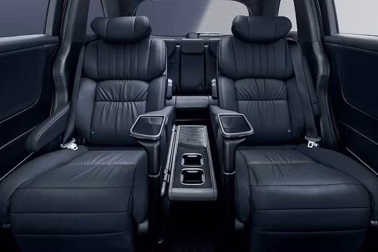 Theo báo cáo từ Creative Trend, nhu cầu với Odyssey hiện rất thấp. Một số đại lý tại Nhật cho biết chỉ nhận được duy nhất một đơn đặt hàng kể từ khi bản 2026 được giới thiệu. Nhiều ý kiến từ hệ thống phân phối cũng cho rằng một bản nâng cấp toàn diện là điều bắt buộc nếu muốn tiếp tục tồn tại.