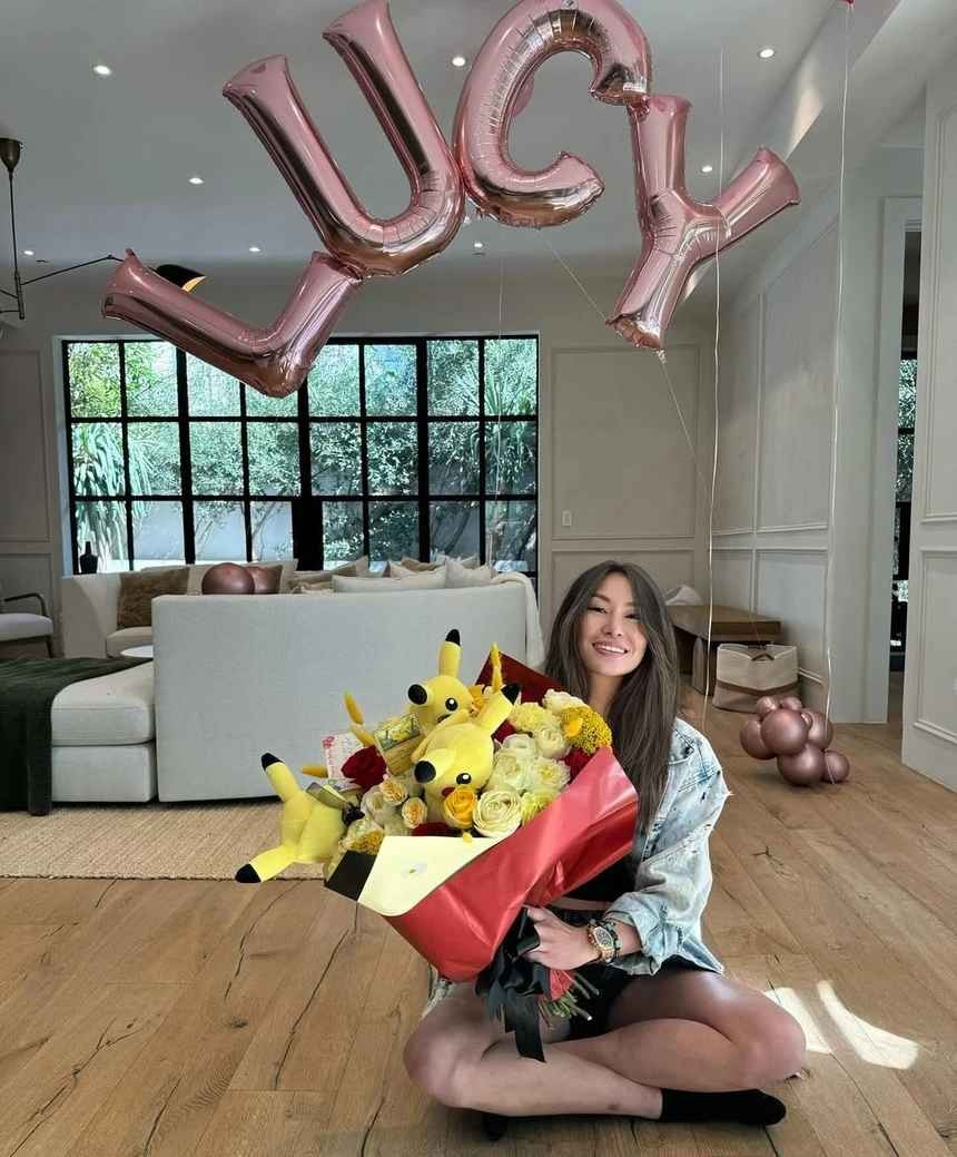 Ở tuổi 21, Guo đồng sáng lập công ty trí tuệ nhân tạo Scale AI với người bạn Alexandr Wang. Tuy nhiên, năm 2018, cô rời công ty sau khi xảy ra bất đồng quan điểm với Wang, nhưng vẫn giữ cổ phần tại công ty.