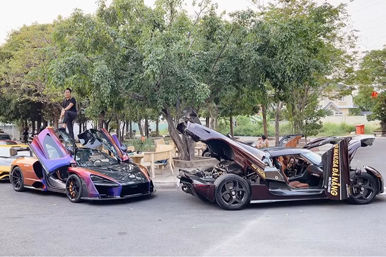 Ngoài ra, những chiếc xe như McLaren Senna và Koenigsegg Regera đều rất khó mua, và chỉ có thể giao dịch qua trung gian, 1 showroom hoặc xe đã qua sử dụng, mà luật Việt Nam không cho nhập xe cũ nên vì thế mới mang McLaren Senna và Koenigsegg Regera về Campuchia đăng ký biển số.