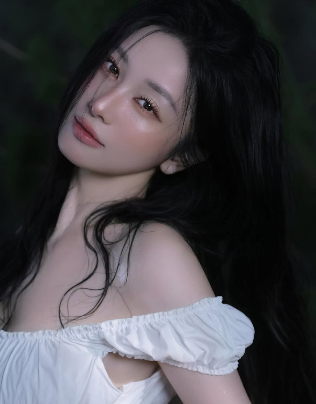 Ngay sau khi được đăng tải, bộ ảnh đã nhận được "cơn mưa" lời khen từ cư dân mạng.