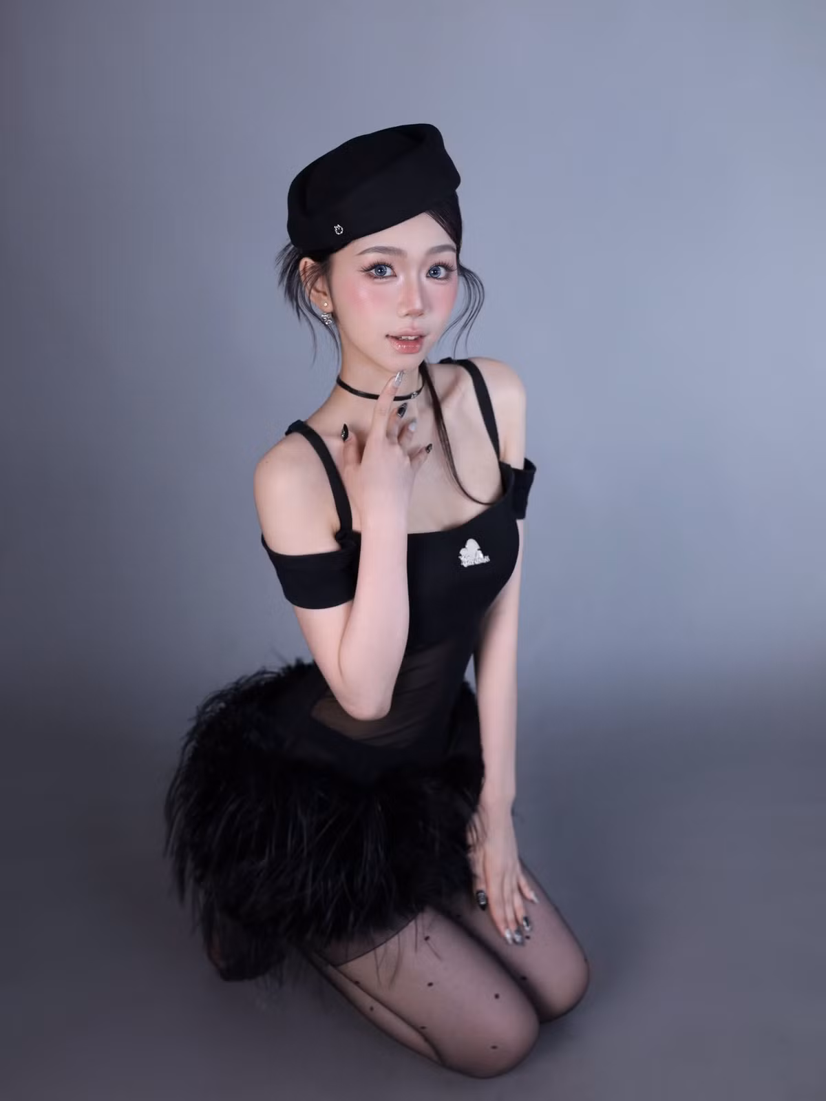 Trên mạng xã hội, cái tên Dương Uyển Nhi có lẽ không còn xa lạ với cộng đồng yêu thích cái đẹp. Cô nàng hiện sở hữu hơn 14.000 người theo dõi, một con số ấn tượng cho thấy sức hút vô cùng mạnh mẽ.