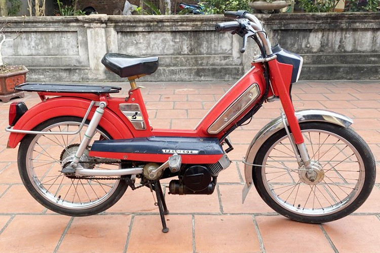 Peugeot 103 đặc biệt được ưa chuộng tại nhiều nước, trong đó có cả Việt Nam. Không khó để tìm thấy những ý kiến cho rằng đây là một trong những mẫu moped mang tính biểu tượng nhất từng được sản xuất. Mẫu xe này gắn liền với đời sống thường nhật, từ đô thị đến nông thôn. Hơn 50 năm sau, Peugeot tin rằng công thức thành công đó vẫn có thể phát huy hiệu quả trong kỷ nguyên xe điện.