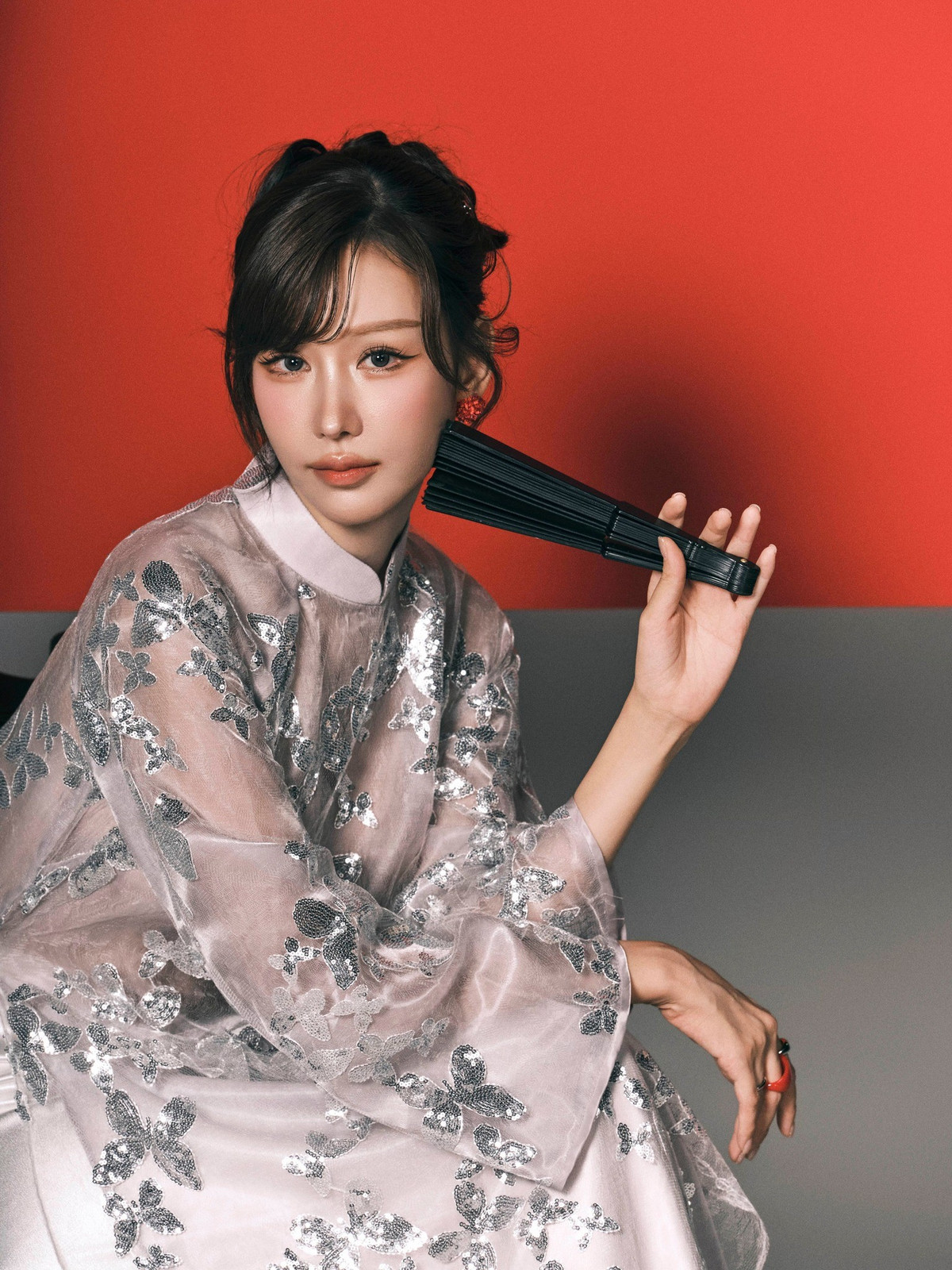 View - Min diện áo dài khoe sắc ngọt ngào trong ngày đầu năm mới | Báo Tri thức và Cuộc sống - TIN TỨC PHỔ BIẾN KIẾN THỨC 24H