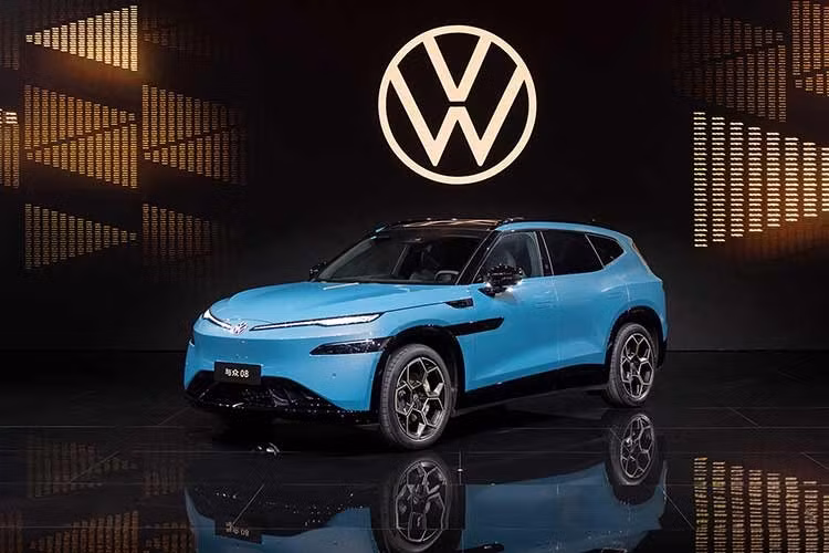 So với Volkswagen ID.4 đang bán tại Mỹ, ID. Unyx 08 rẻ hơn mà lại vượt trội rõ rệt về hiệu năng và công nghệ. Ngoài ID. Unyx 08, danh mục sản phẩm của Volkswagen An Huy tại thị trường Trung Quốc còn có SUV cỡ nhỏ sắp ra mắt ID.Unyx 06 và sedan điện ID.Unyx 07.