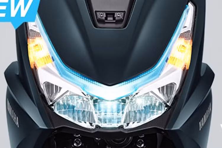 FreeGO 125 2025 vẫn trung thành với ngôn ngữ thiết kế đặc trưng của dòng xe tay ga đô thị – gọn gàng, thân thiện nhưng không kém phần năng động. Phiên bản tiêu chuẩn được làm mới với 4 lựa chọn màu sắc tươi sáng, kết hợp đồ họa trẻ trung.