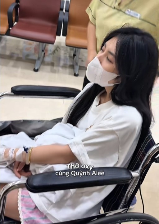Không ít người thừa nhận cảm giác bất an khi thấy Quỳnh Alee trong hoàn cảnh này, bởi trước đó cô vẫn thường xuất hiện với hình ảnh năng động, tươi tắn và đầy năng lượng trên mạng xã hội.