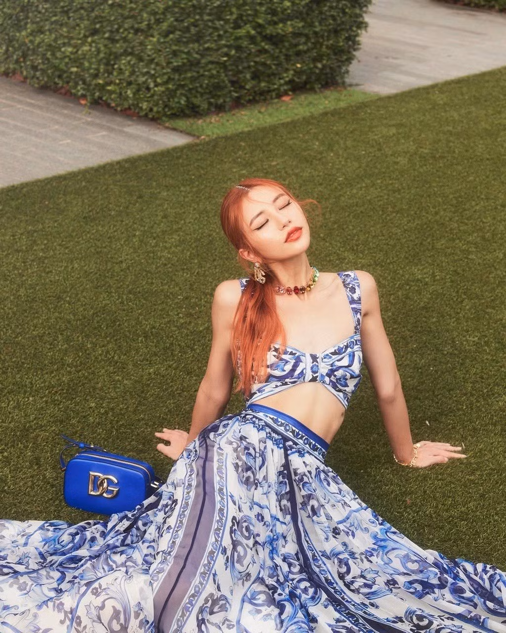 Ái nữ nhà Jamie Chua thường xuyên check-in tại các khu nghỉ dưỡng sang trọng bậc nhất, tận hưởng những dịch vụ xa xỉ và khám phá nhiều nền văn hóa khác nhau. Cuộc sống của cô là chuỗi ngày hưởng thụ đáng mơ ước mà bất kỳ ai cũng phải ao ước.