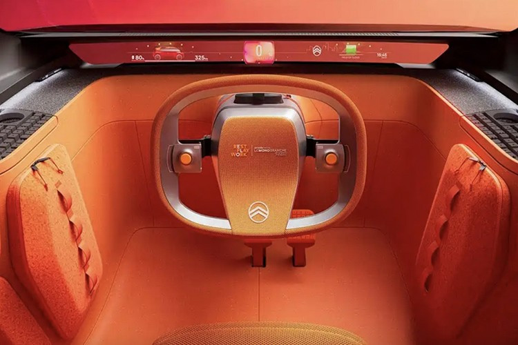 Như đã nói, mẫu xe ý tưởng này được thiết kế để chạy bằng điện, nhưng vì đây là sản phẩm chưa được đưa vào sản xuất hàng loạt, nên Citroen không thấy cần thiết phải trang bị hệ thống truyền động cho nó, do đó không có gì để bàn luận về khía cạnh này.