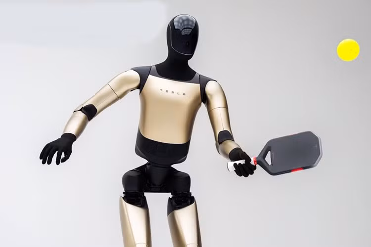 Về phía Tesla, đóng góp cốt lõi của họ là tập trung vào thử nghiệm hành vi luồng khí xung quanh vợt trong các đường vung vợt khác nhau. Hãng xe điện đã đánh giá cẩn thận hệ số lực cản, mô hình thức khuấy động và cách các điều chỉnh hình học cụ thể ảnh hưởng đến khả năng tăng tốc của vợt.