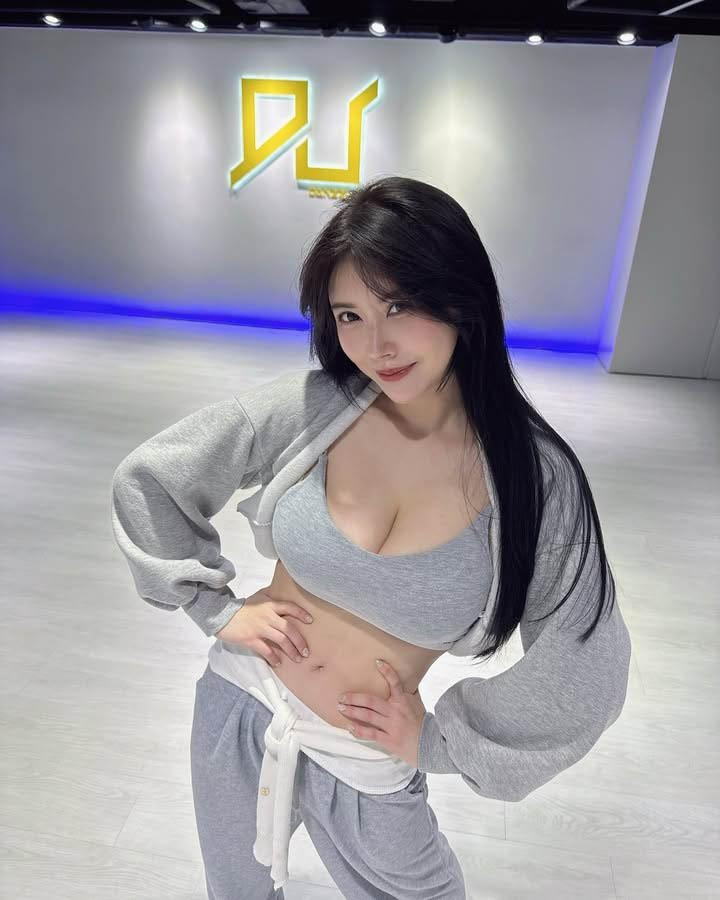 Yao Cai Chen không đơn thuần là một người mẫu ảnh, mà còn là một "vũ công nhiệt huyết" không hề e ngại bất cứ vũ điệu nào.