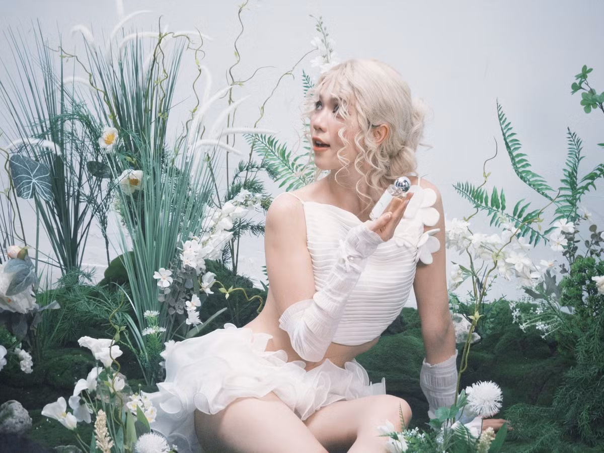 Bất ngờ thay, đa số đều cho rằng Ngọc Trinh không cần can thiệp quá nhiều vì body thực tế cũng đã đủ cuốn hút, so sánh không có quá nhiều khác biệt.