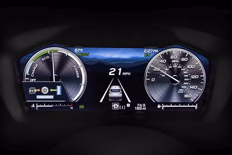 Công nghệ hybrid được chia sẻ từ Toyota, nhưng Subaru vẫn giữ lại những giá trị cốt lõi như động cơ boxer và hệ dẫn động bốn bánh đối xứng Symmetrical AWD – điểm làm nên sự khác biệt của hãng trong phân khúc SUV.