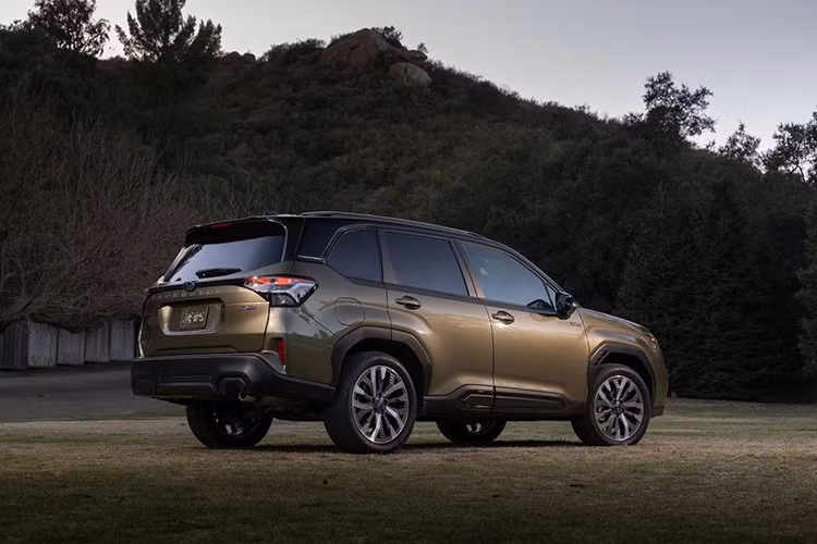 Dựa trên cấu hình bán ra tại các thị trường khác, Subaru Forester 2025 có thể được giới thiệu với ba phiên bản: X-Break, Premium và Sport.