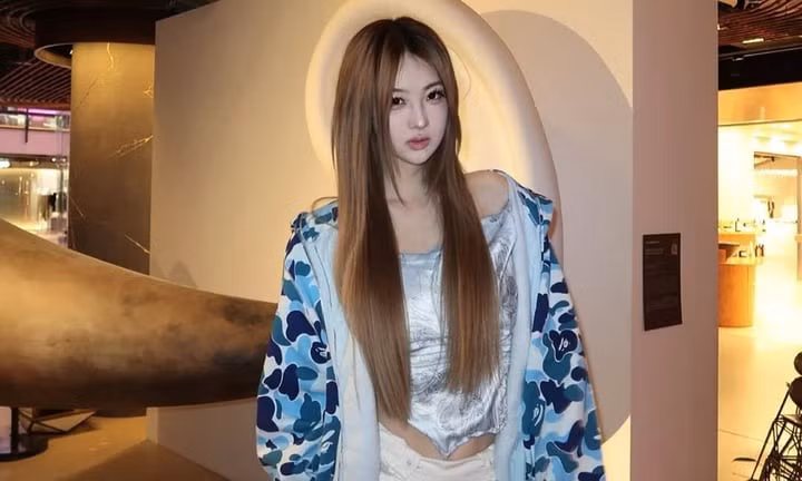 Shirley Yu sinh năm 2007 có chiều cao 1m80 đây là thể hình lý tưởng cho 1 VĐV bóng chuyền.