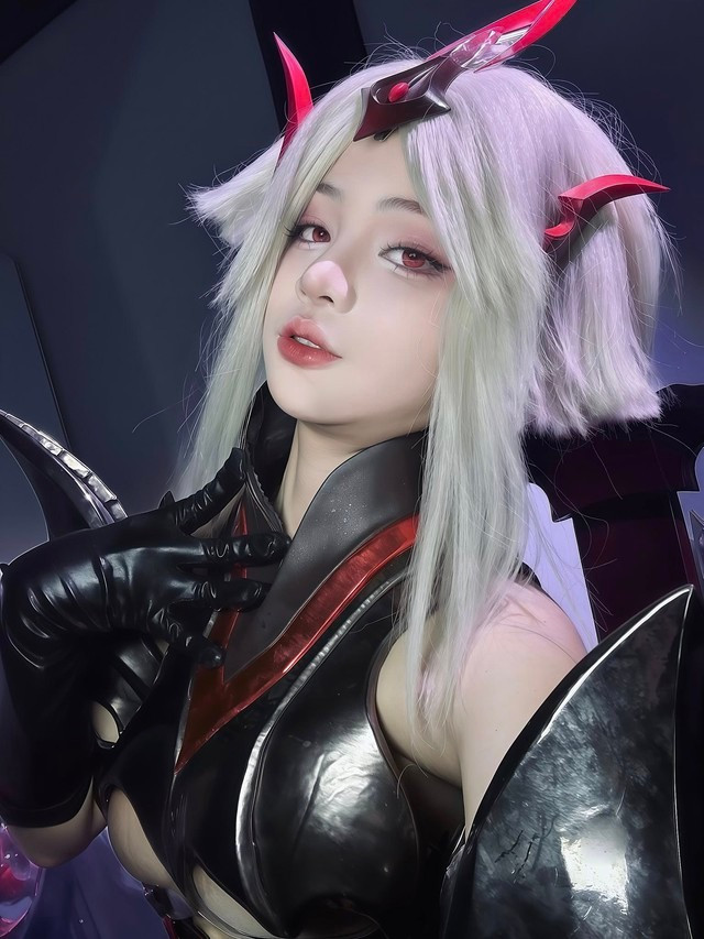 Bảo Ngọc thậm chí còn bày tỏ với người hâm mộ trong bài đăng mới đây với dòng trạng thái: "Gần 2 tháng không up bài đừng flop nhớ".