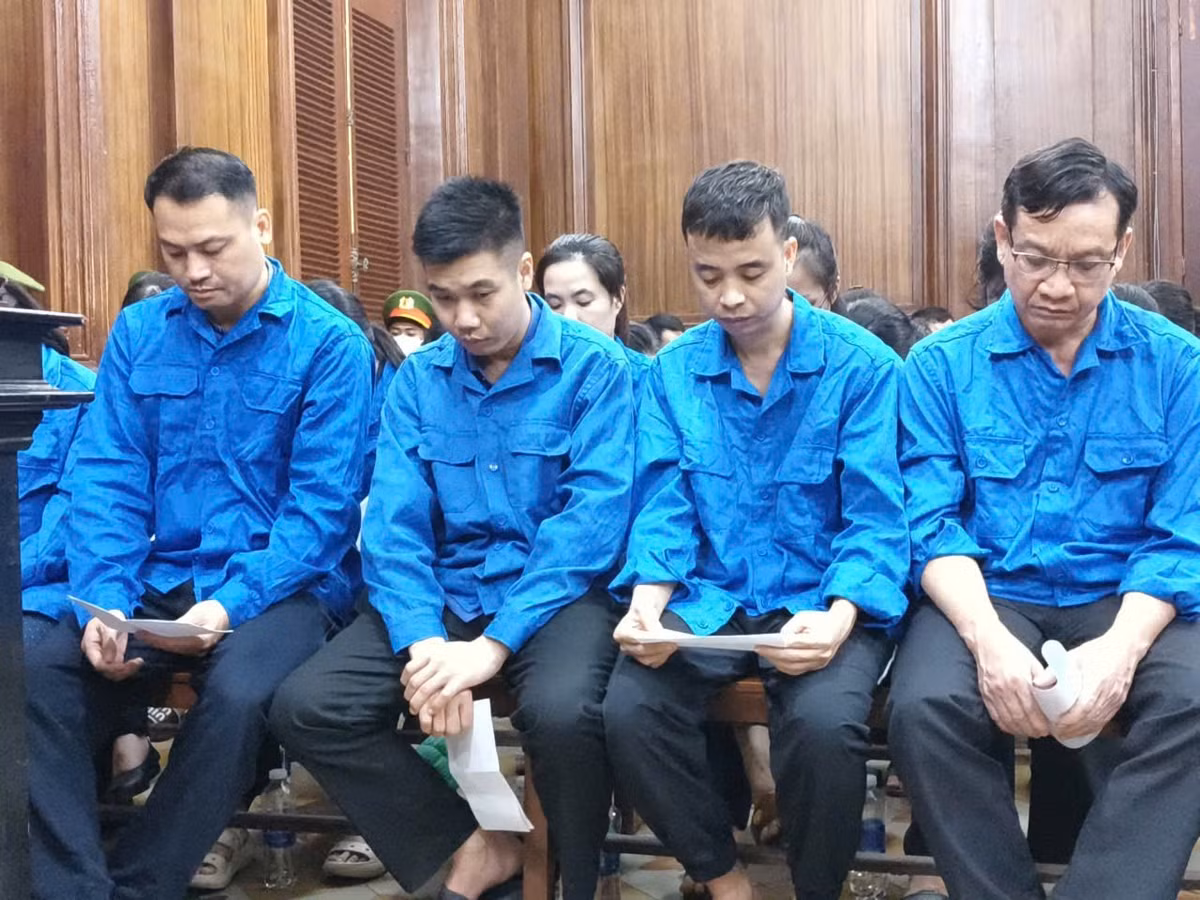 Các bị cáo tại phiên tòa sơ thẩm hồi tháng 2/2026.