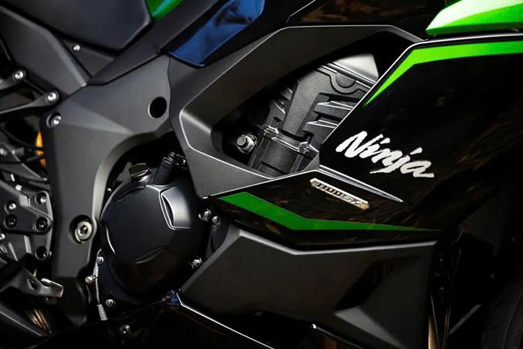 Động cơ sản sinh công suất tối đa 136 PS và mô-men xoắn cực đại 113 Nm, kết hợp hộp số 6 cấp với tỷ số 5 và 6 dài hơn, phù hợp với những chuyến đi đường dài, mang lại trải nghiệm lái mượt mà và ổn định.