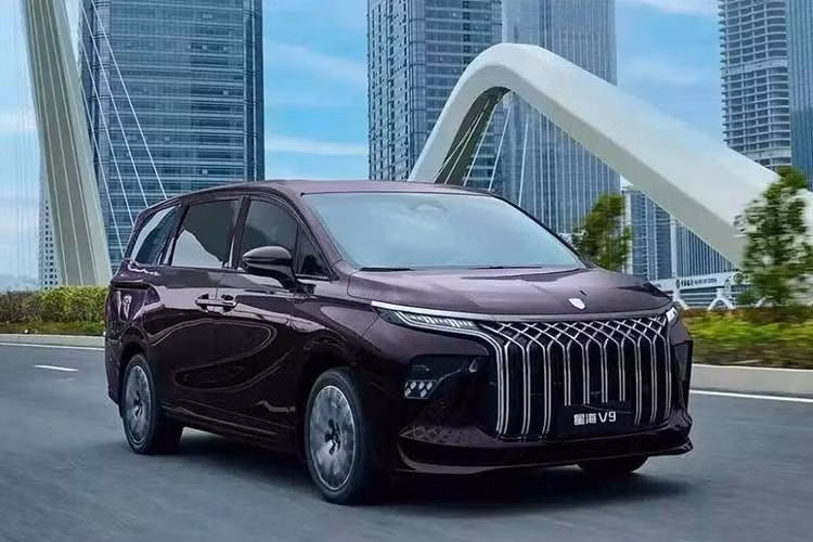 Trong vài năm trở lại đây, các hãng ôtô Trung Quốc đã đẩy mạnh việc gia nhập thị trường nước ngoài nhằm giải phóng lượng xe sản xuất dư thừa và đối phó với tình trạng cạnh tranh gay gắt trong nước. Một trong những thị trường nước ngoài được nhiều thương hiệu ôtô Trung Quốc nhắm đến chính là Việt Nam.