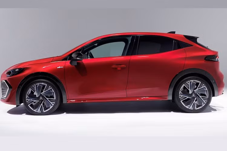 Trên thực tế Renault Clio là mẫu xe Pháp phổ biến nhất từ ​​trước đến nay, với doanh số gấp hơn 3 lần so với Citroën 2CV, mặc dù mẫu xe này đã có 42 năm trên thị trường trong khi Clio mới chỉ 35 tuổi. Clio phổ biến tới mức nhưng tính tới năm 2025 này, đây vẫn là mẫu xe bán chạy nhất châu Âu. Mặc dù vậy không ngủ quên trên chiến thắng, Renault vẫn "lột xác" Clio với thế hệ thứ 6 vừa ra mắt.