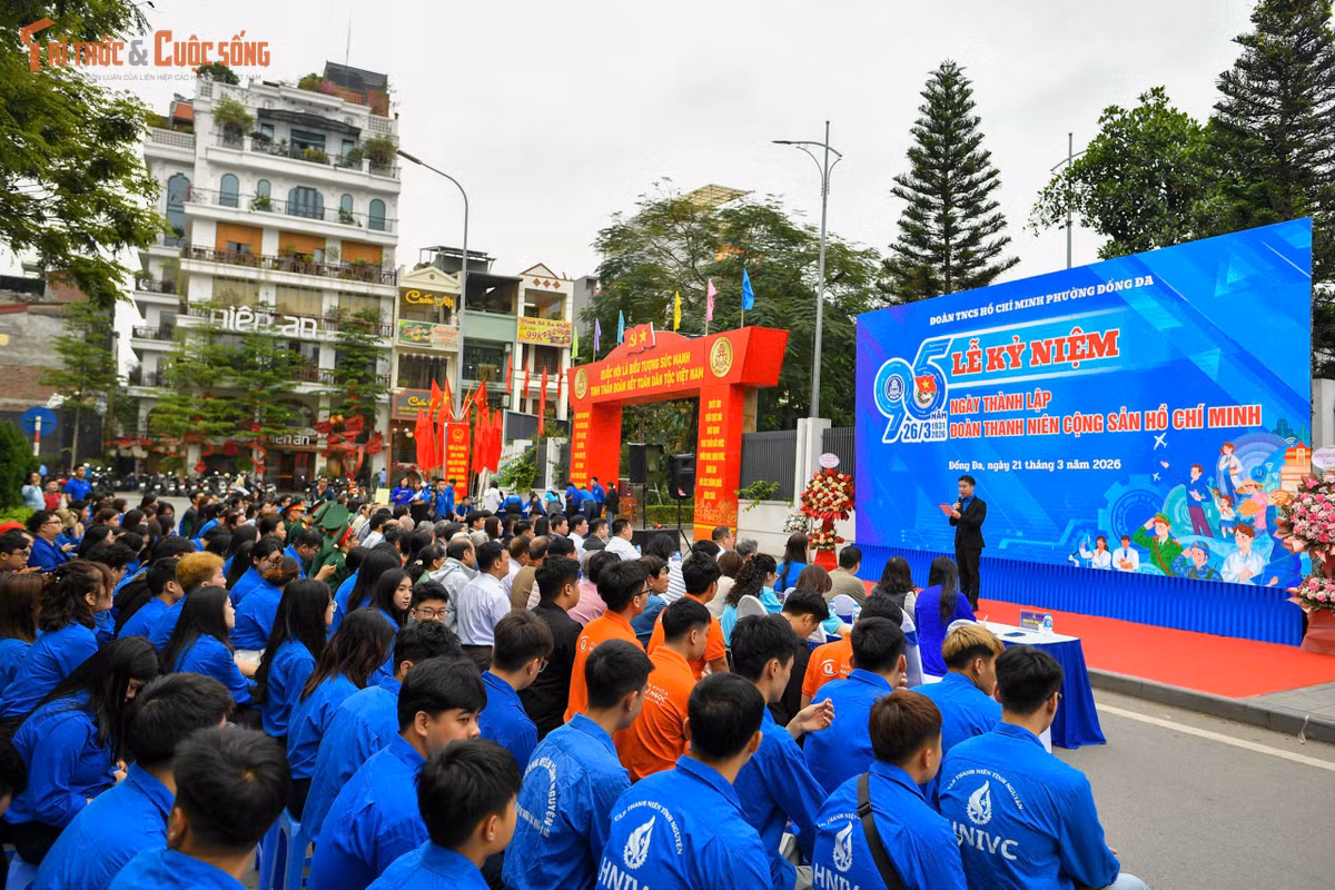 Nhân kỷ niệm 95 năm Ngày thành lập Đoàn Thanh niên Cộng sản Hồ Chí Minh (26/3/1931-26/3/2026), sáng 21/3, Đoàn Thanh niên phường Đống Đa, thành phố Hà Nội, long trọng tổ chức lễ kỷ niệm với sự tham dự của các đồng chí lãnh đạo địa phương, đại biểu qua các thời kỳ và đông đảo đoàn viên, thanh niên.