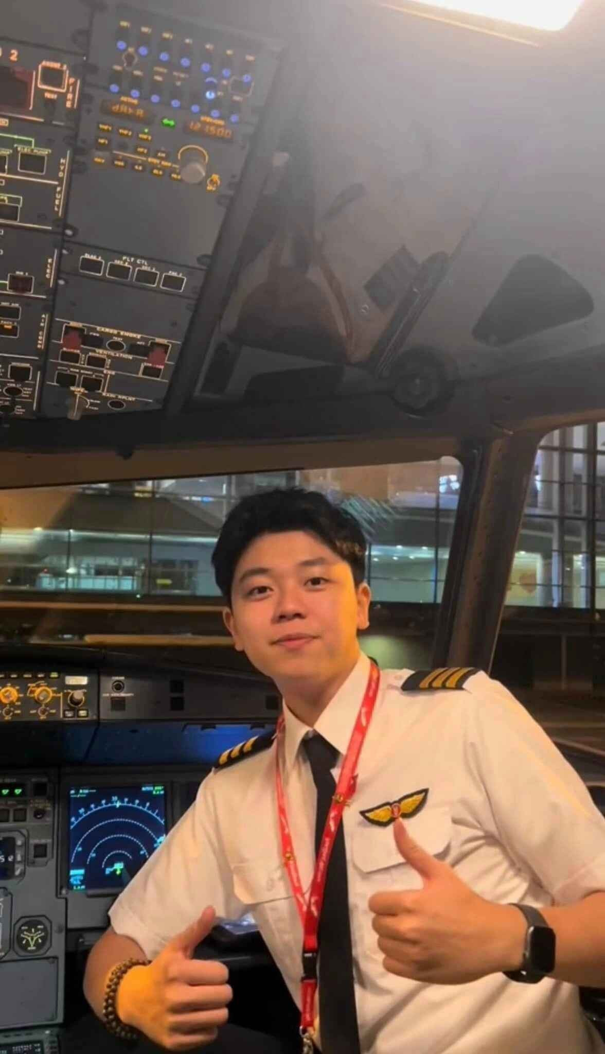 Hà Còi từng đỗ vào Đại học Bách khoa Hà Nội nhưng đã dừng học để theo đuổi ước mơ "chạm tay đến bầu trời".