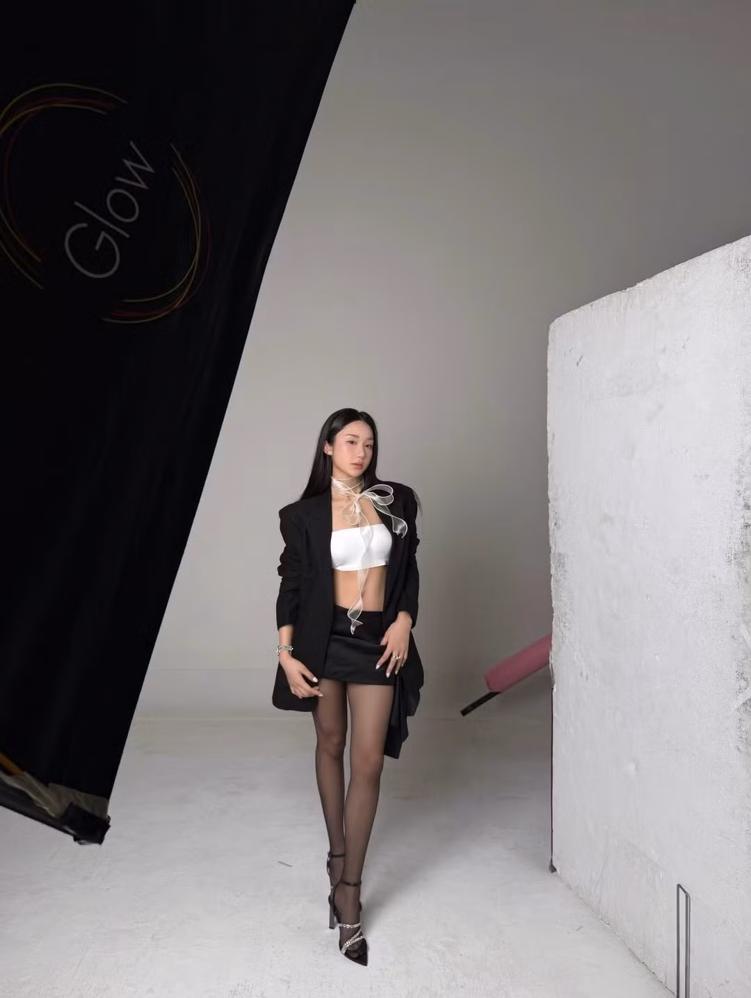 Mina Young, tên thật là Nguyễn Thị Nga, là một trong những nữ streamer nổi bật tại Việt Nam.