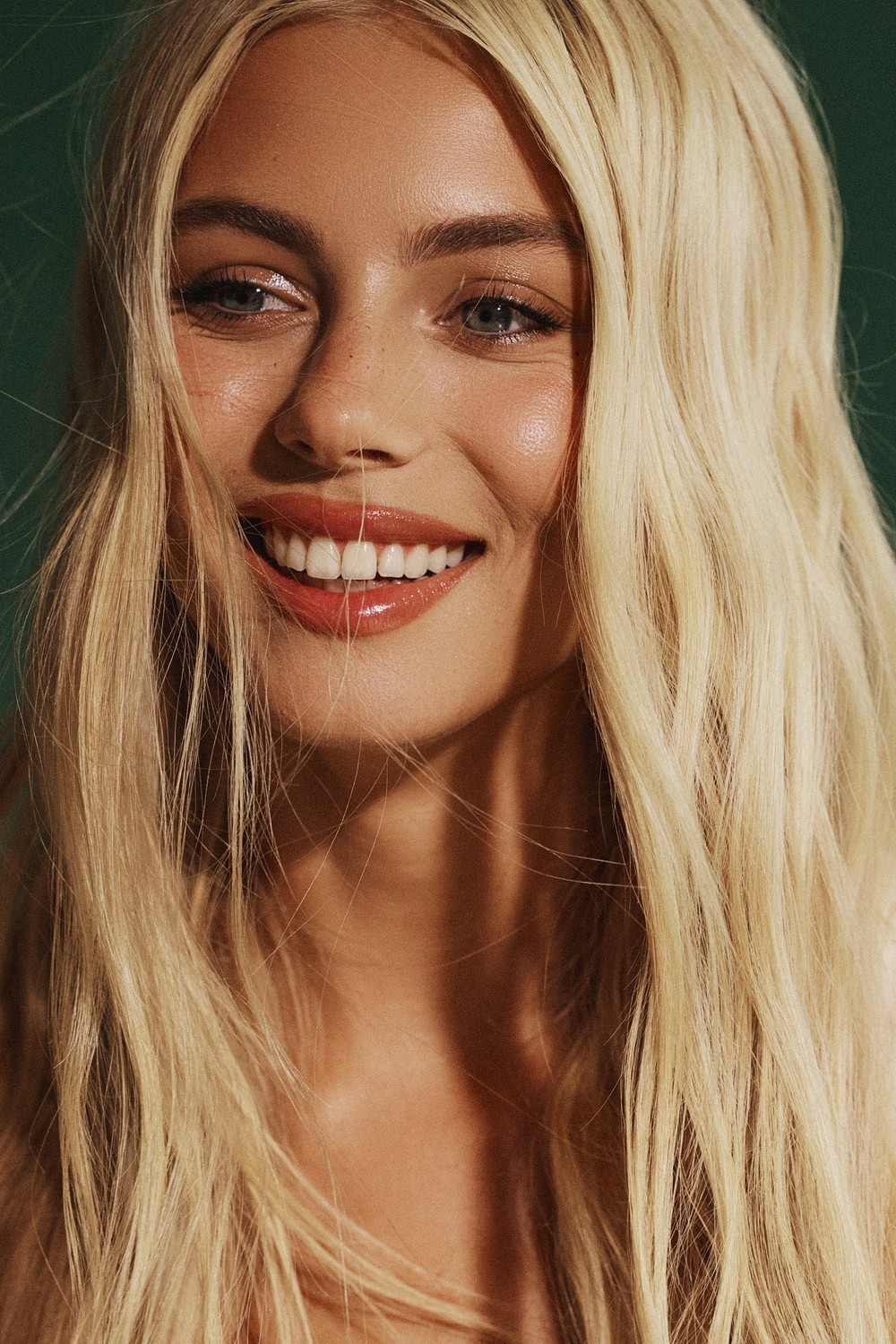 Gu thời trang của Mishel cũng được người hâm mộ chú ý. Trong nhiều outfit đời thường lẫn khi xuất hiện tại sự kiện, cô khéo khoe bộ sưu tập túi Hermès với các kích cỡ Birkin 25, 30, 35 hay dòng Kelly đeo chéo.