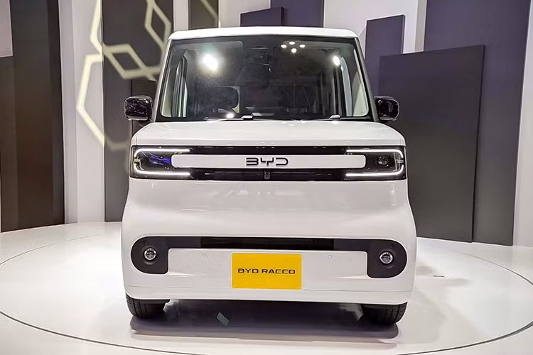 Hãy nhớ rằng Tổng thống Mỹ - Trump gần đây đã buột miệng nói rằng ông muốn thấy xe kei car xuất hiện nhiều hơn ở Mỹ, nhưng có một điểm cần lưu ý ngành sản xuất của Mỹ sẽ là trung tâm của mọi hoạt động. Liệu Mỹ có sắp trở thành mảnh đất màu mỡ cho xe kei car?