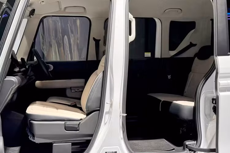 Hiện tại, BYD vẫn chưa công bố bất kỳ thông tin nào về Racco trên bất kỳ trang web nào của họ, nhưng một số nguồn đã tìm được thông số kỹ thuật và đăng bài về nó. Về cơ bản, Racco vẫn đáp ứng đầy đủ các yêu cầu của một chiếc kei car, với chiều dài 3.395 mm, rộng 1.475 mm, cao 1.800 mm, và trong không gian đó, có thể chứa tối đa bốn hành khách.