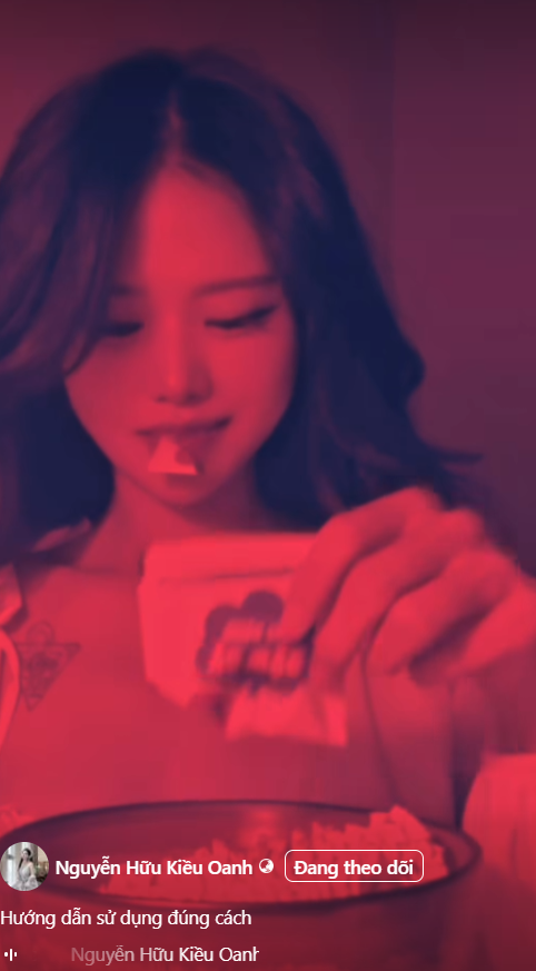 Video hướng dẫn xé gói gia vị chuẩn bài của YuGi lan truyền nhanh chóng trên Facebook. Điều đặc biệt là nội dung của video không hề có gì cao siêu hay phức tạp. Nữ streamer chỉ đơn thuần thực hiện bước quen thuộc sau khi nấu mì thì thêm gia vị và cuối cùng là thưởng thức.