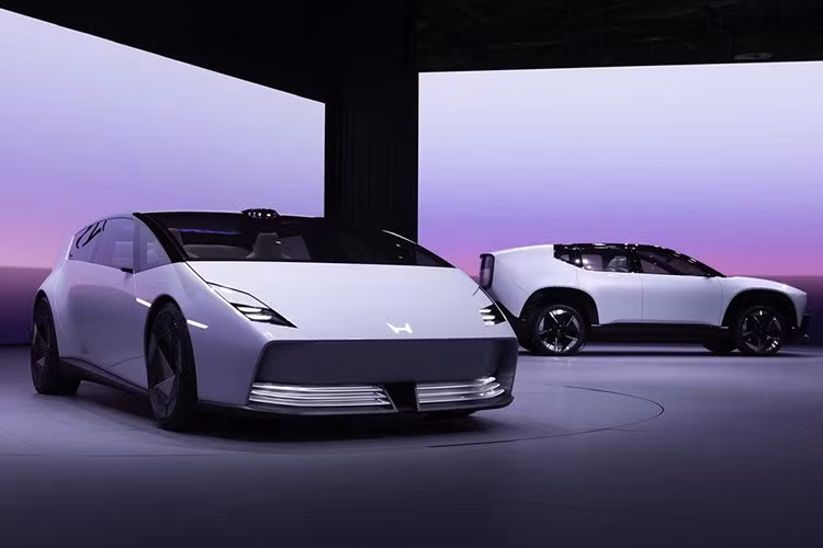 Bên cạnh N-One e:, tại Goodwood Festival of Speed 2025, Honda còn giới thiệu thêm một loạt sản phẩm thuần điện khác. Nổi bật là mẫu concept SUV 0, thuộc dòng xe điện 0 Series.