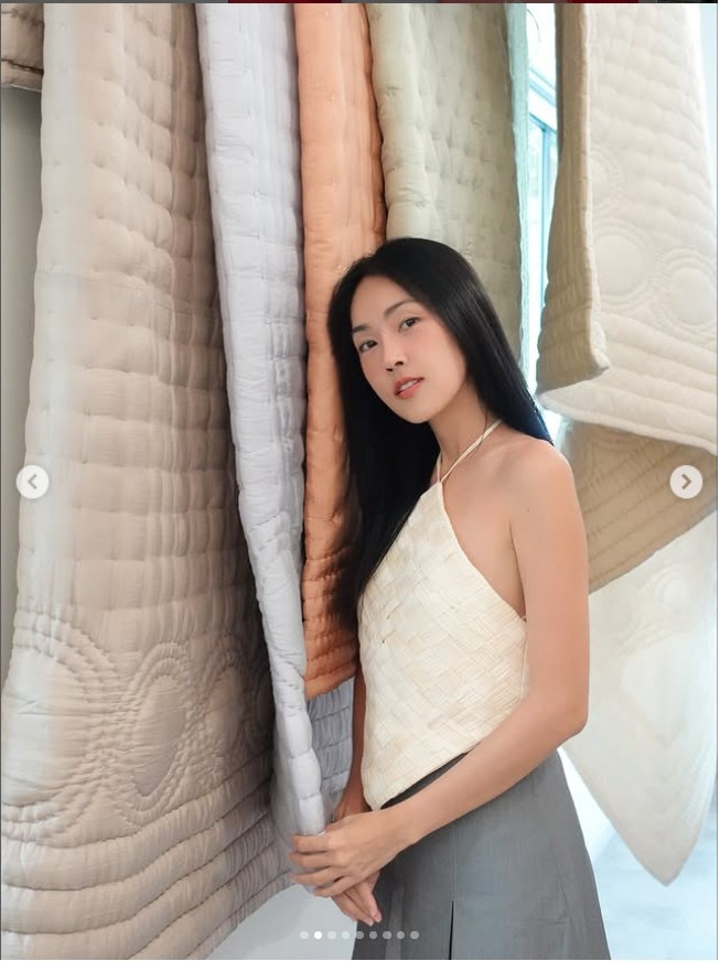 Gái xinh này vẫn là một cái tên được nhiều người yêu mến nhờ phong cách sống hiện đại, năng động và luôn mang đến nguồn năng lượng tích cực.